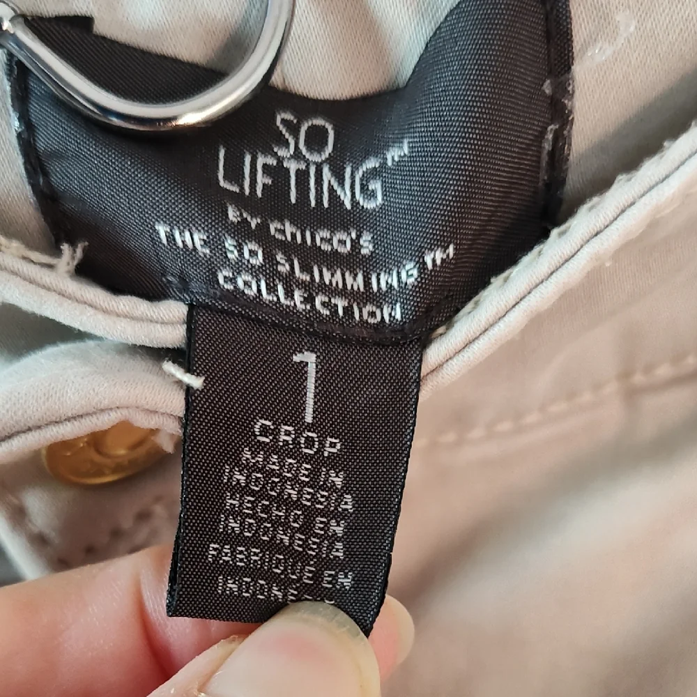 Chico's Beige Crop Pants Size 1